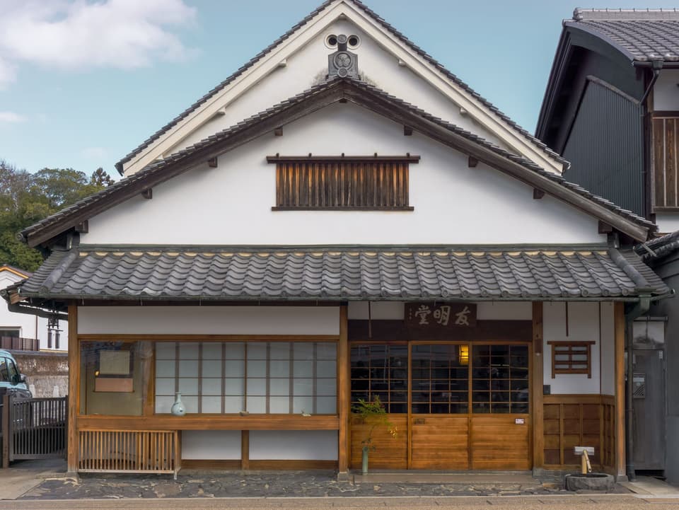 Beautiful view of a traditional Japanese house in Kyoto, showcasing classic architecture.