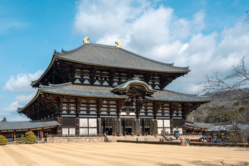 Todaiji Temple's majestic architecture in Nara, Japan, on a clear day capturing its historic beauty.